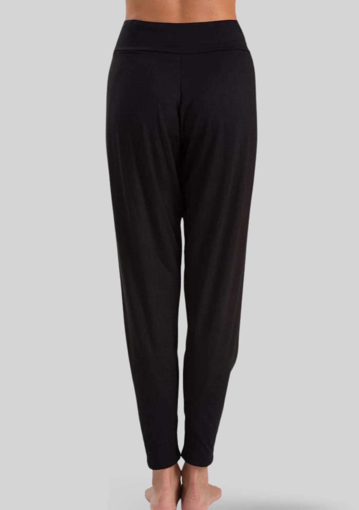 Jala Bhakti Jogger in Black - detail view