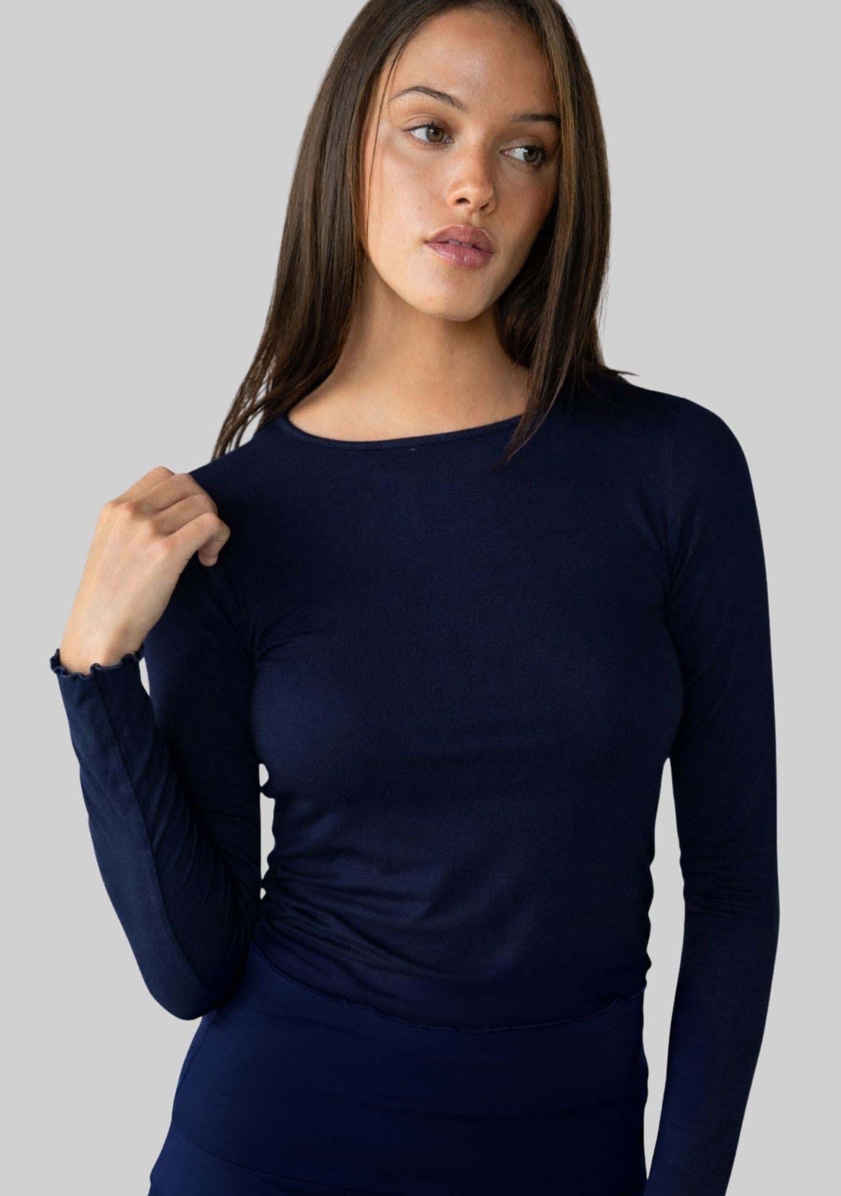 Jala Chill Top in Navy - side view