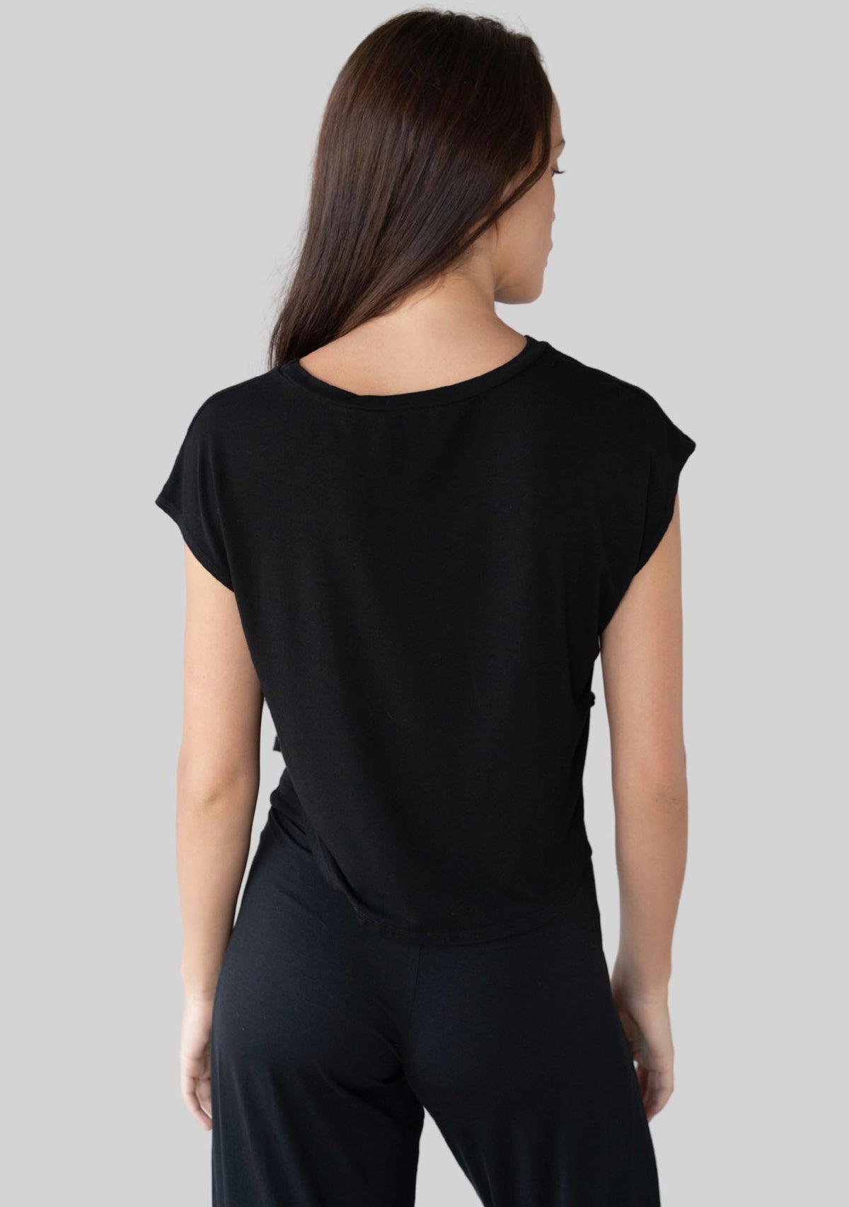 Jala Easy Tee in Black - detail view