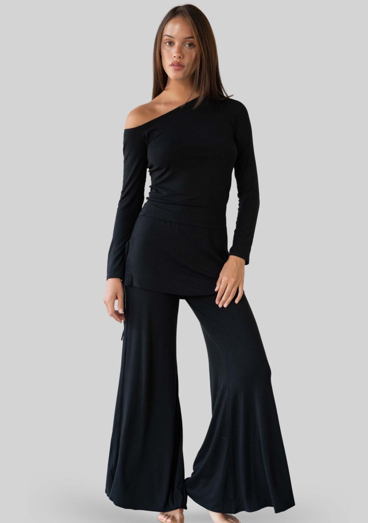 Jala Luna Pant in Black - back view