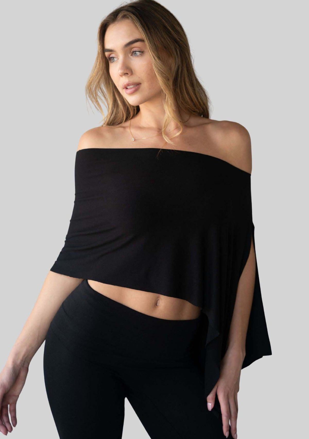 Jala Unwind Poncho in Black - poncho style. [label] Poncho