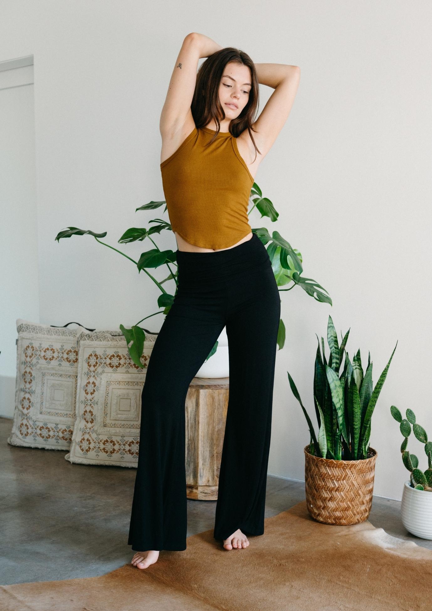 Jala Chill Yoga Pant in Black - model photo